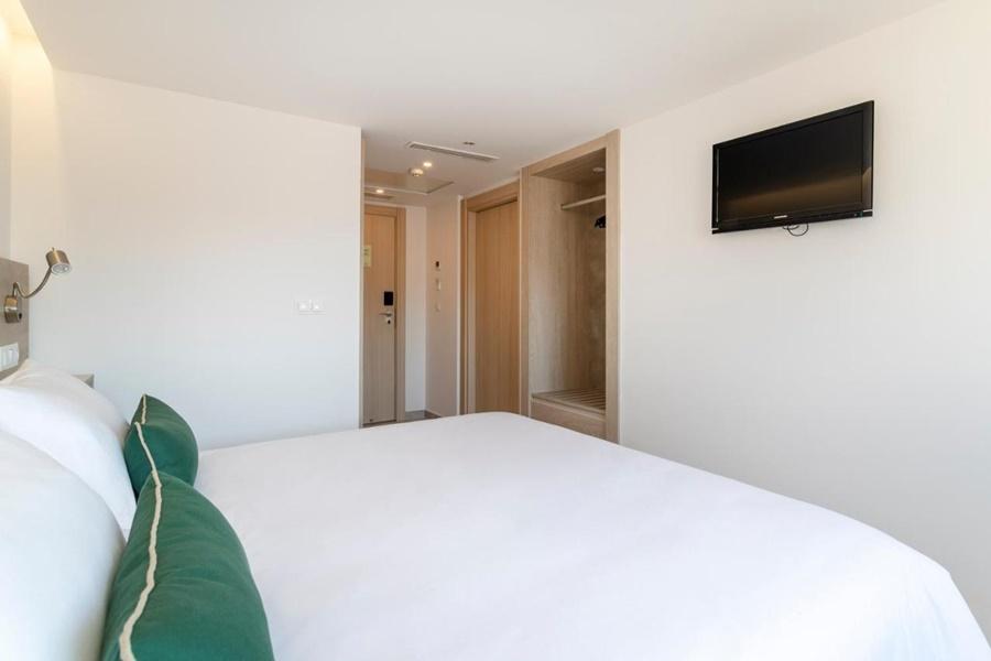 Halley Hotel & Apartments Affiliated By Melia Μπένιντορμ Εξωτερικό φωτογραφία