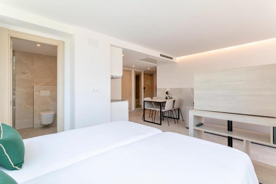 Halley Hotel & Apartments Affiliated By Melia Μπένιντορμ Εξωτερικό φωτογραφία