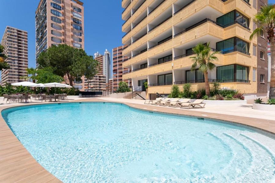 Halley Hotel & Apartments Affiliated By Melia Μπένιντορμ Εξωτερικό φωτογραφία